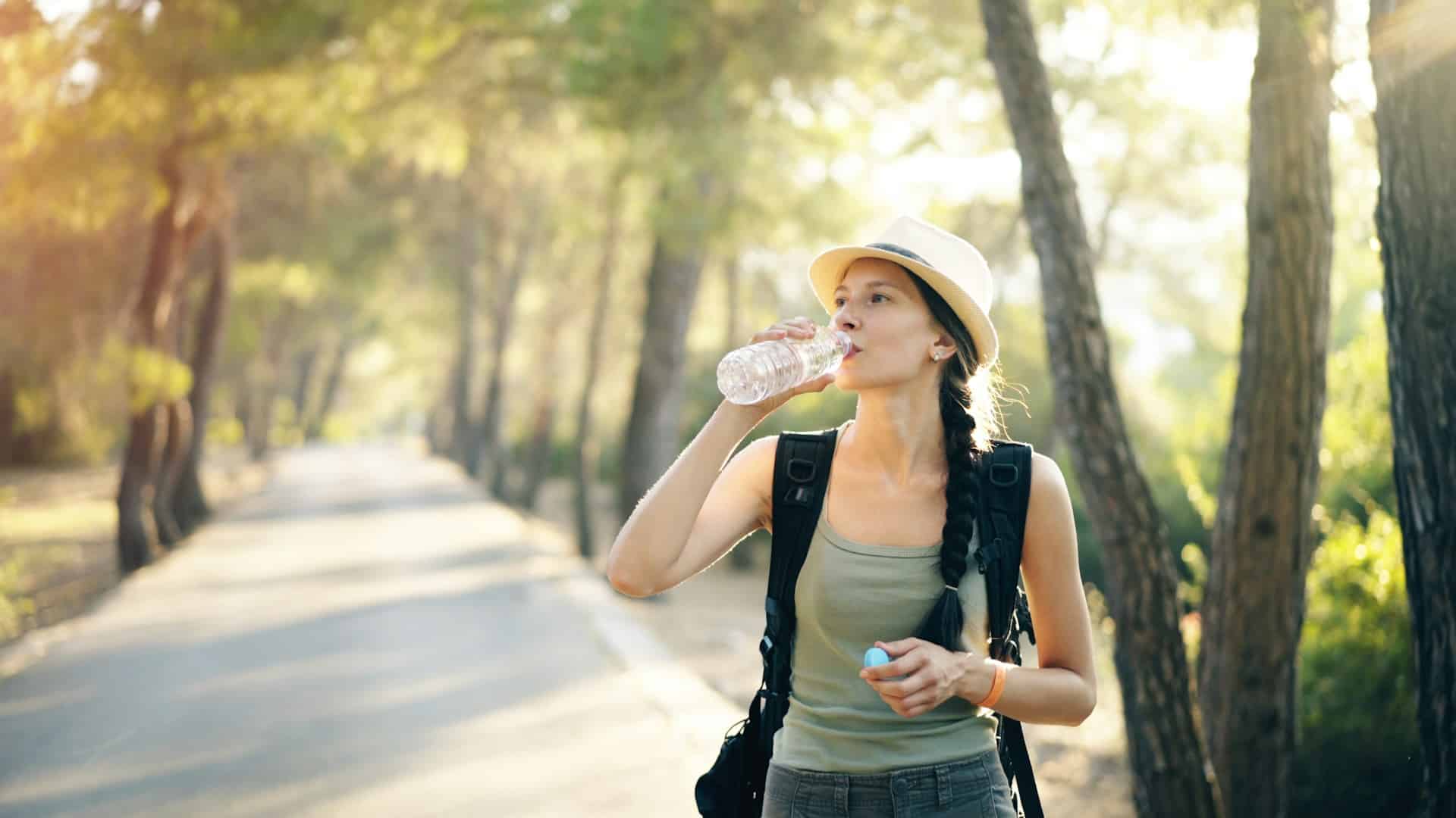 Boire de l'eau régulièrement permet de conserver une bonne santé